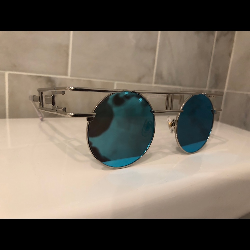 Unique Silver Framed Sunglasses